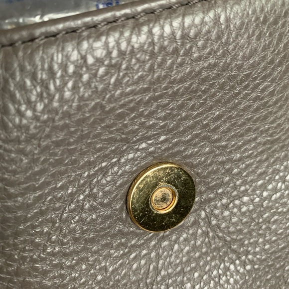 MARC BY MARC JACOBS Like New Classic Karlie Q Crossbody Bag - Picture 7 of 15